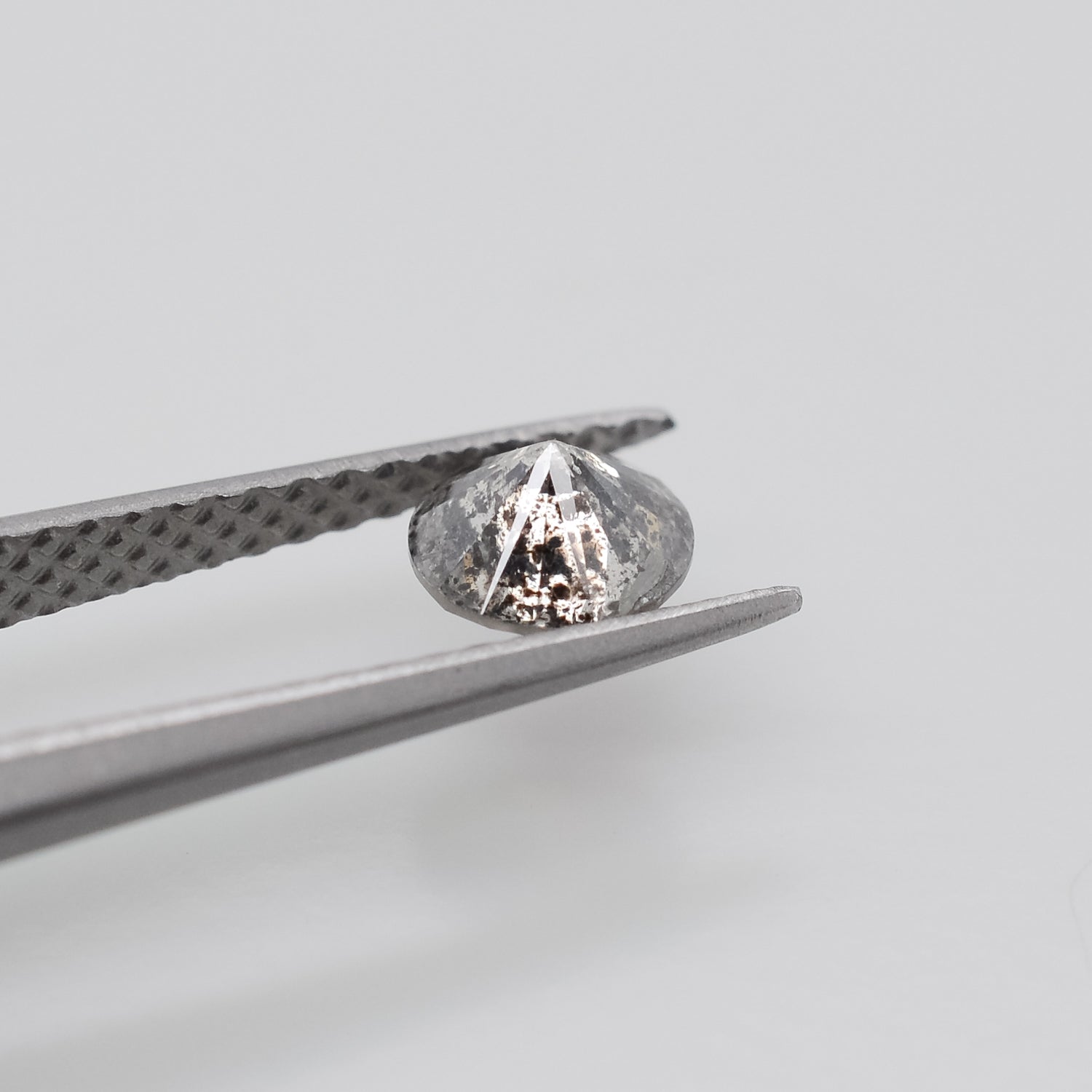 0.49ct Round Brilliant Cut Loose Salt & Pepper Diamond - Malleable Jewellers