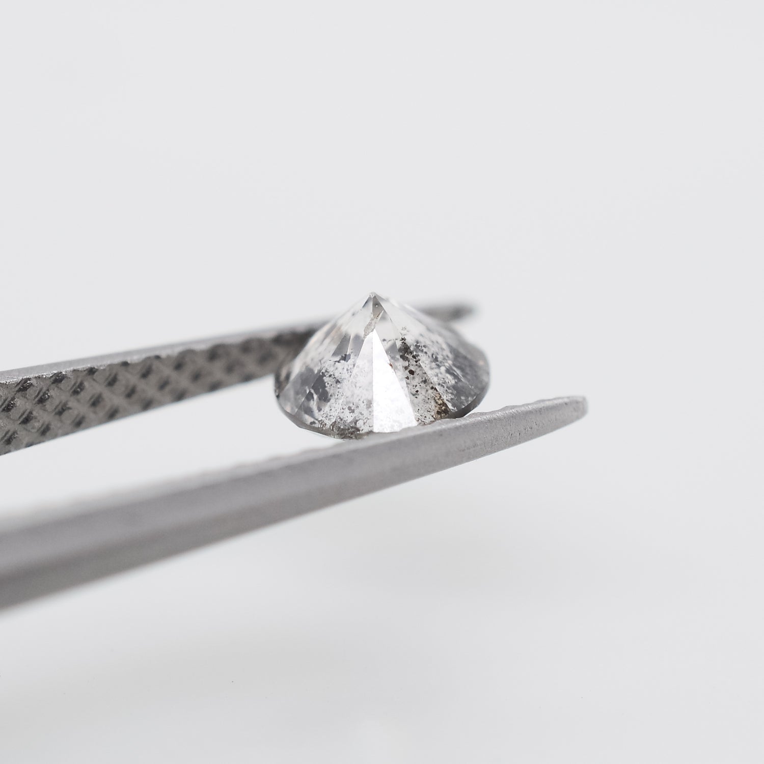0.52ct Round Brilliant Cut Loose Salt & Pepper Diamond - Malleable Jewellers