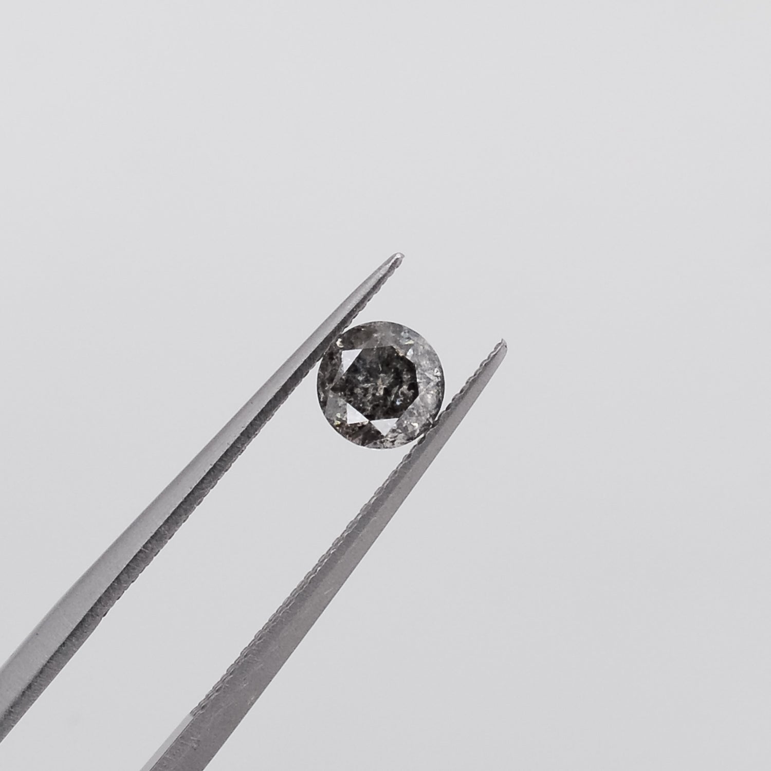0.53ct Round Brilliant Cut Loose Salt & Pepper Diamond - Malleable Jewellers