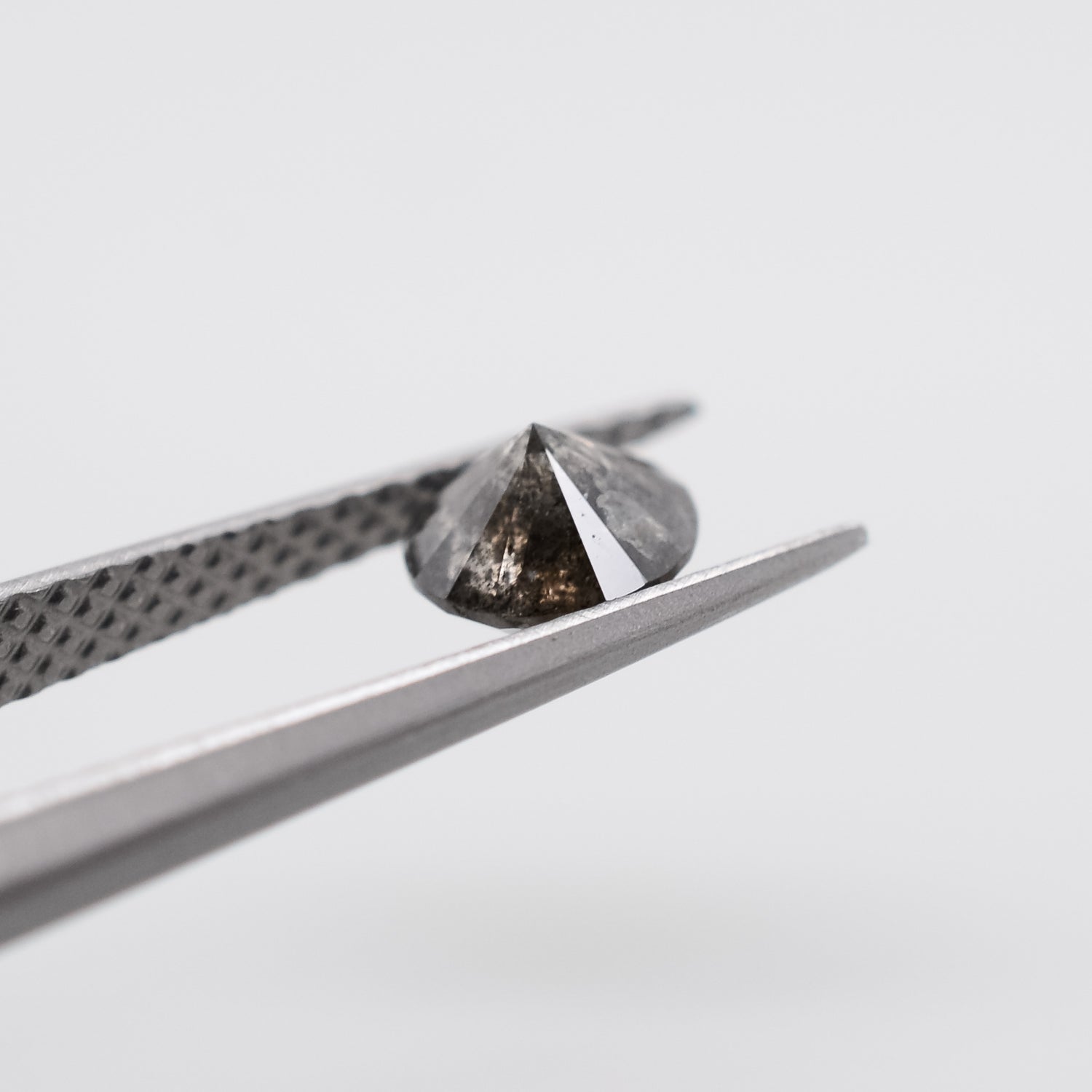 0.58ct Round Brilliant Cut Loose Salt & Pepper Diamond - Malleable Jewellers