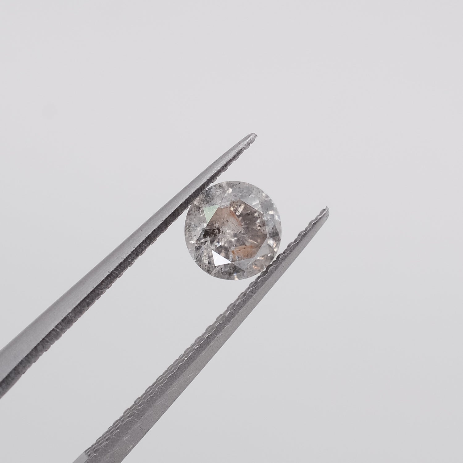 0.66ct Round Brilliant Cut Loose Salt & Pepper Diamond - Malleable Jewellers