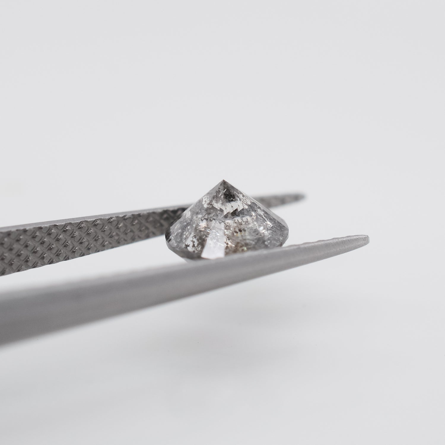 1.11ct Round Brilliant Cut Loose Salt & Pepper Diamond - Malleable Jewellers