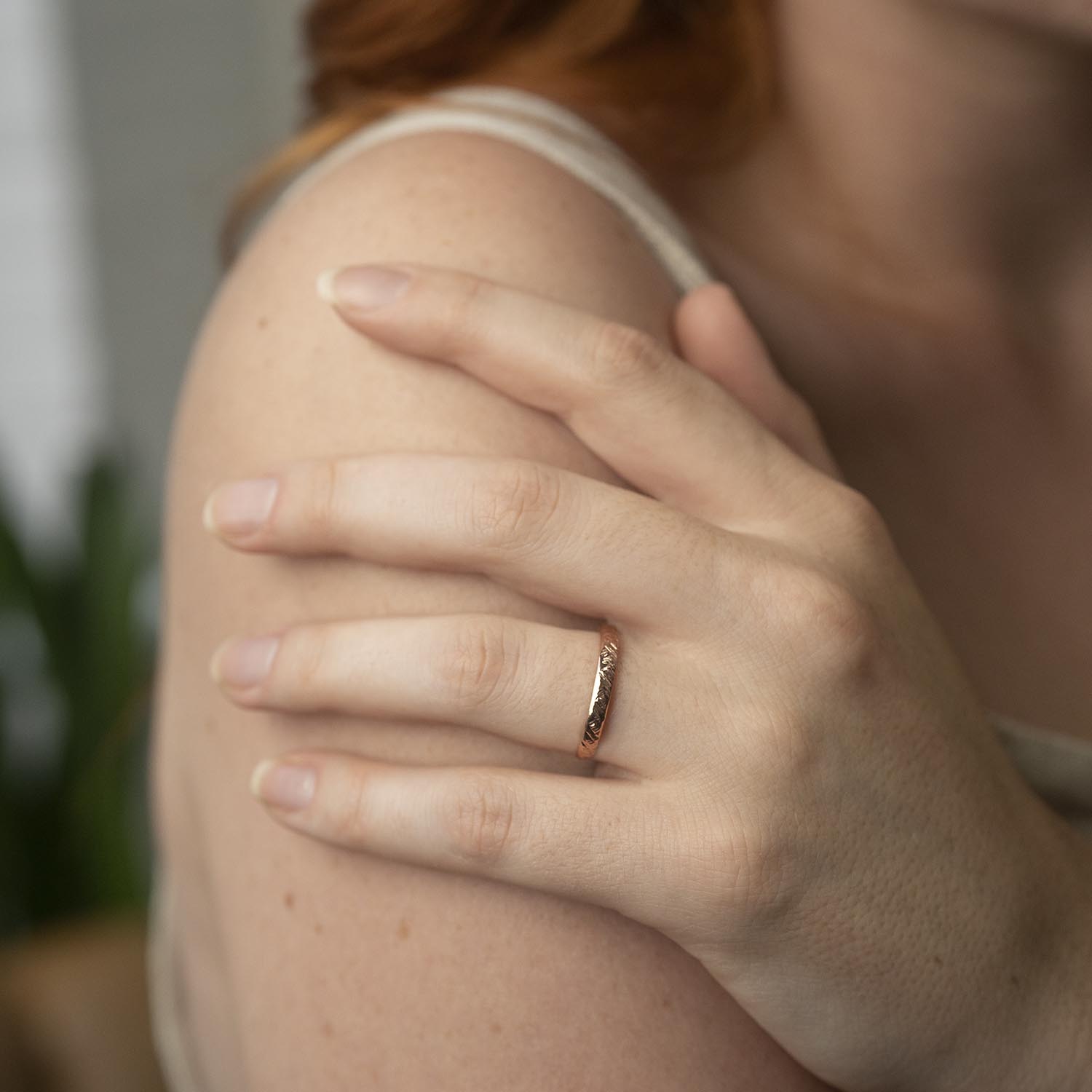 Cross - Hatched Ring in Rose Gold - Malleable Jewellers