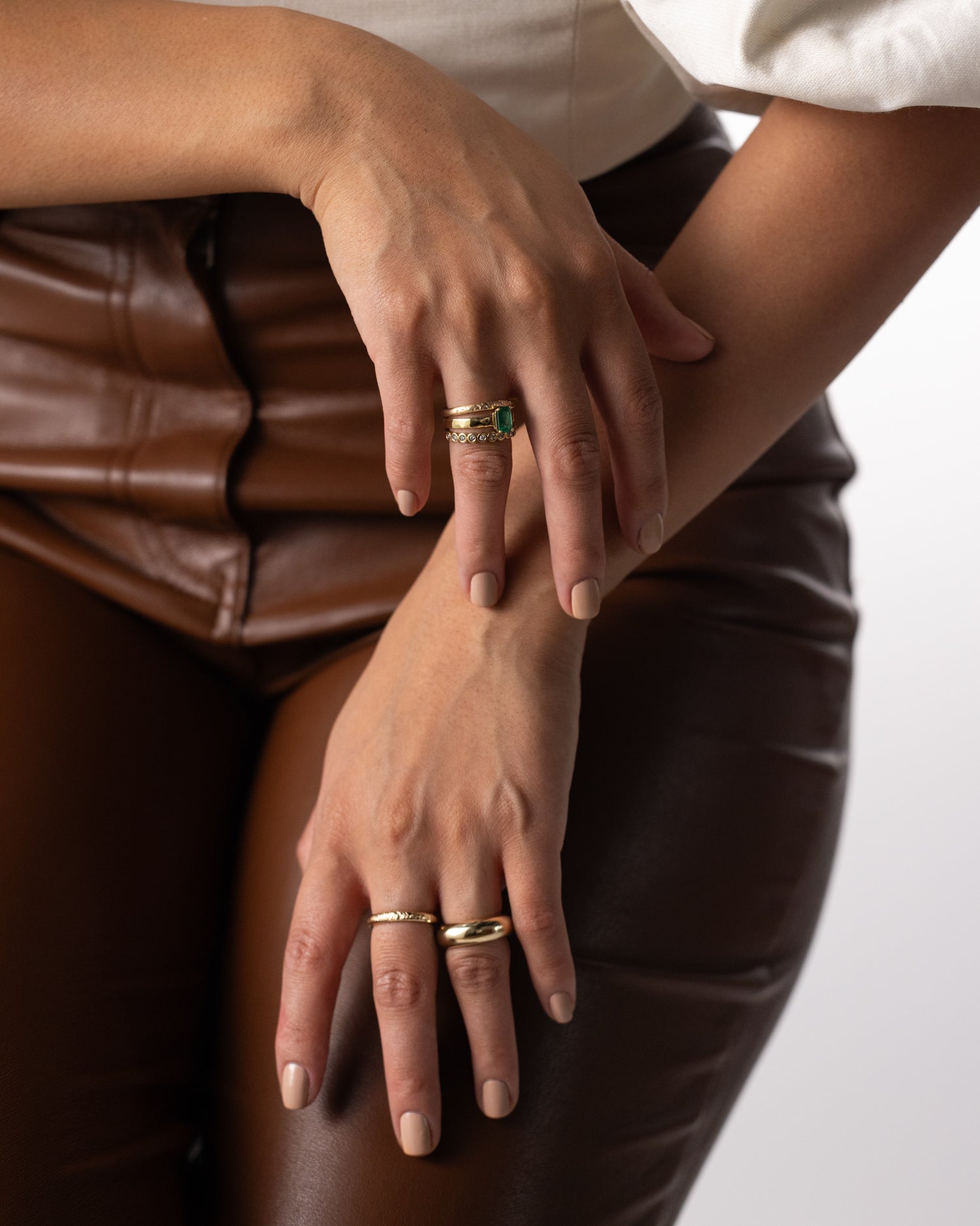 Cross - Hatched Ring in Yellow Gold - Malleable Jewellers