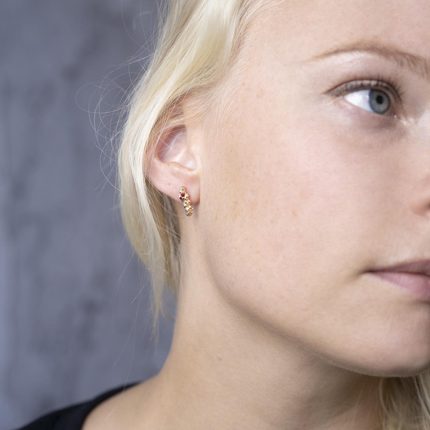 Globular Kimberlite Studs in Yellow Gold - Malleable Jewellers