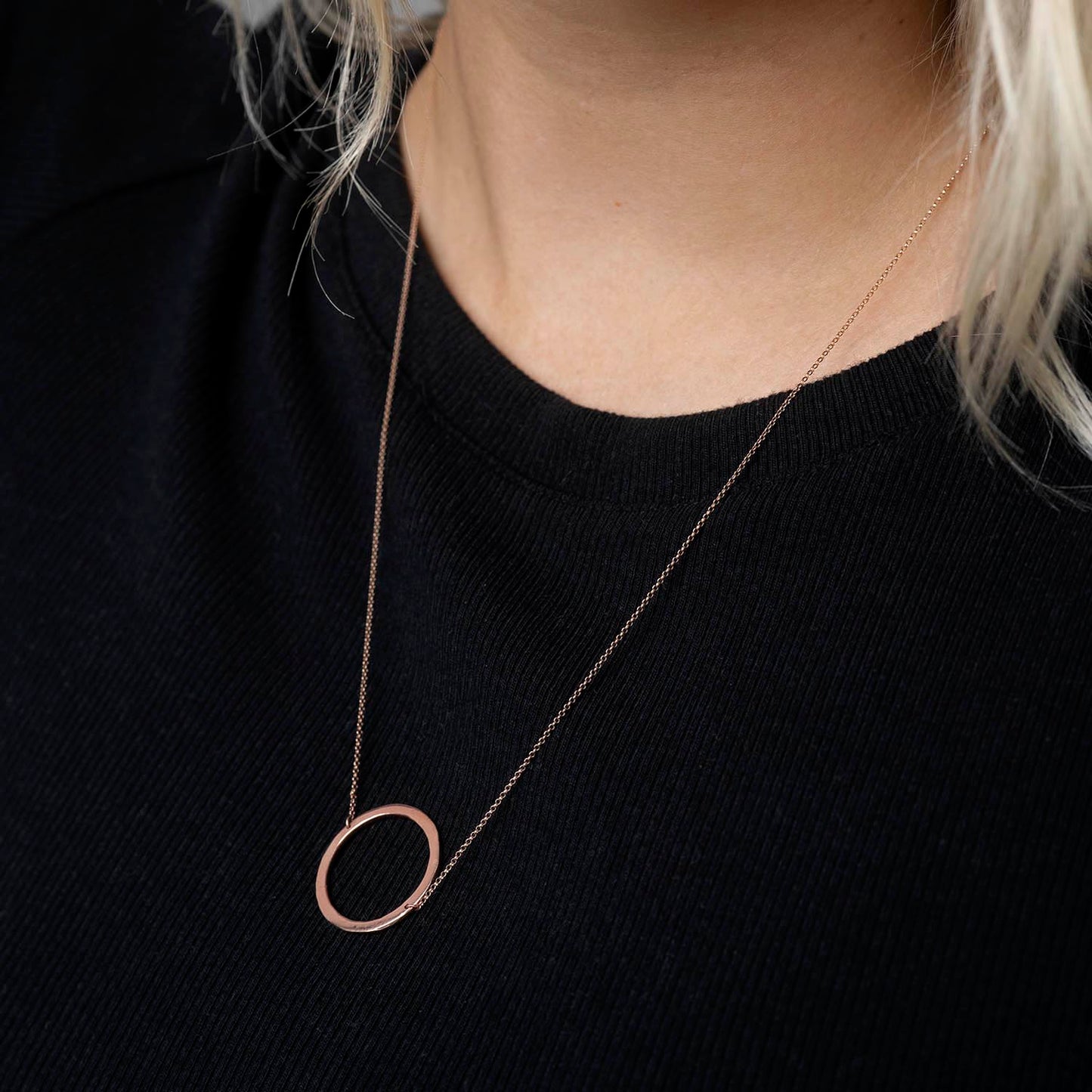 Circular Polished Necklace in Recycled Rose Gold