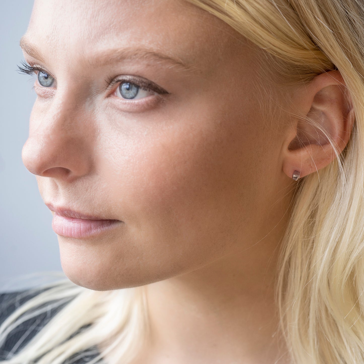 Tetragonal Studs In White Gold