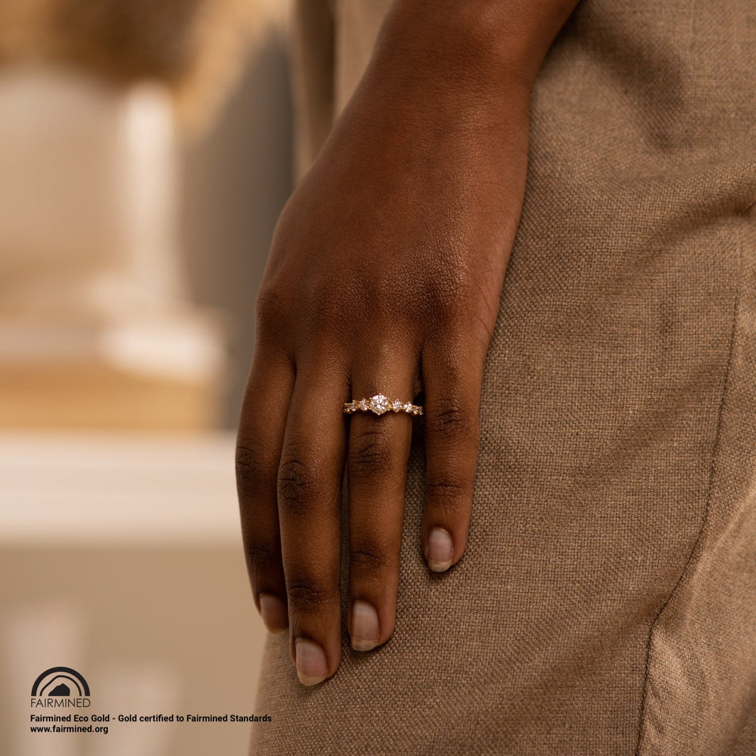 When It Comes To Engagement Rings, Round Cut Is The Best. - Malleable