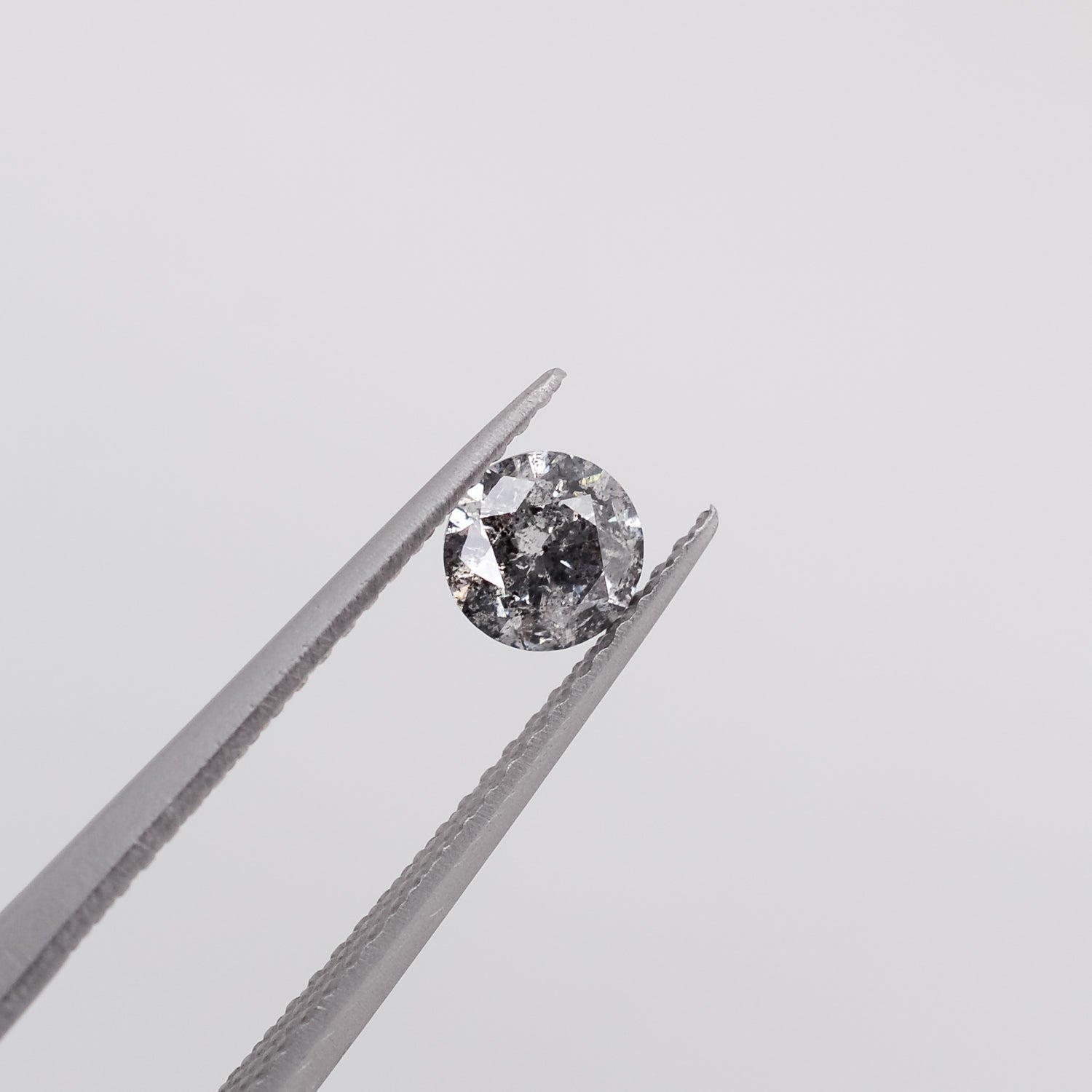 0.46ct Round Brilliant Cut Loose Salt & Pepper Diamond - Malleable Jewellers