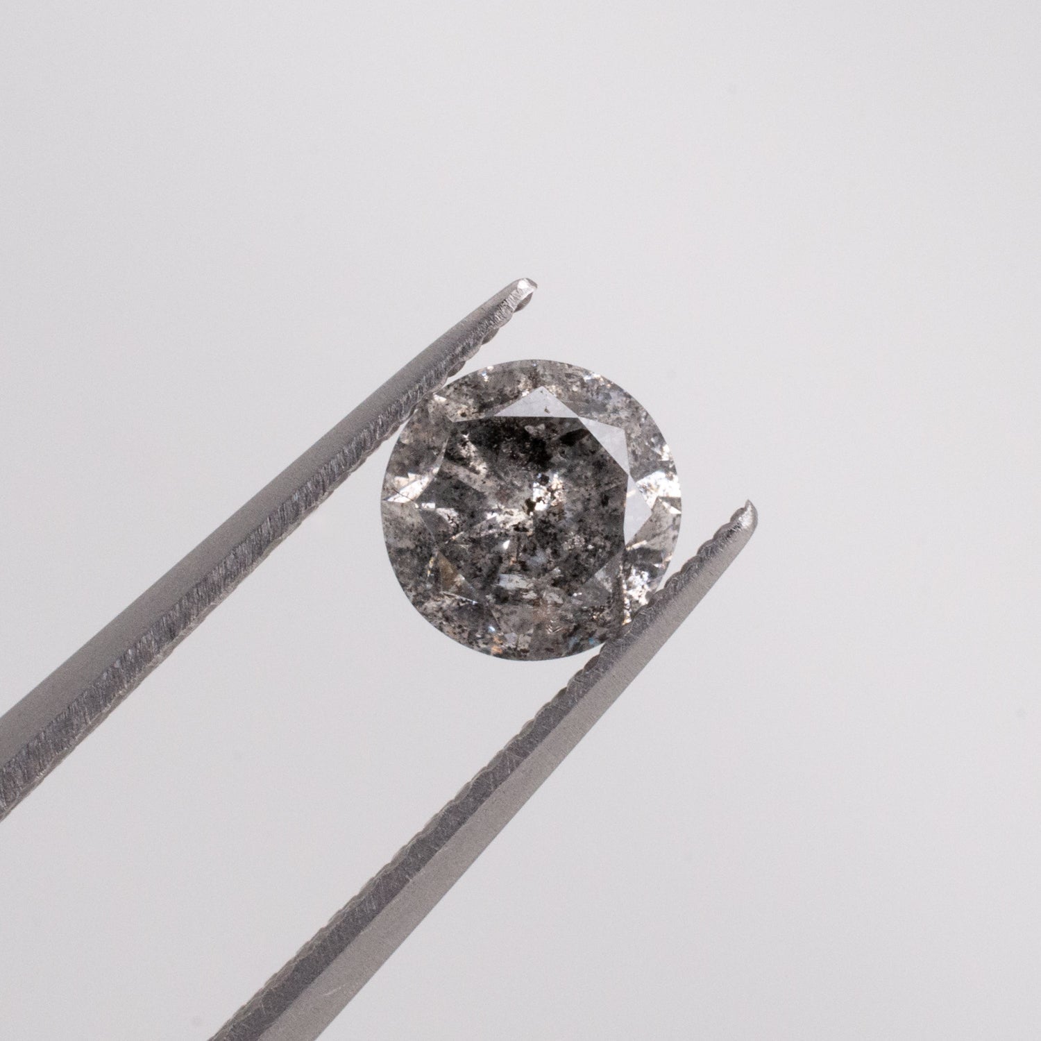 0.72ct Round Brilliant Cut Loose Salt & Pepper Diamond - Malleable Jewellers