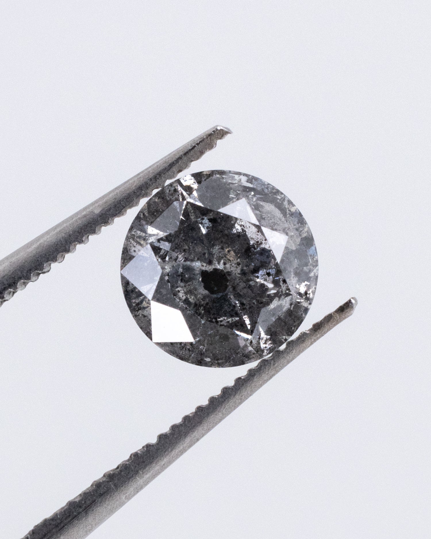 0.93ct Round Brilliant Cut Loose Salt & Pepper Diamond - Malleable Jewellers