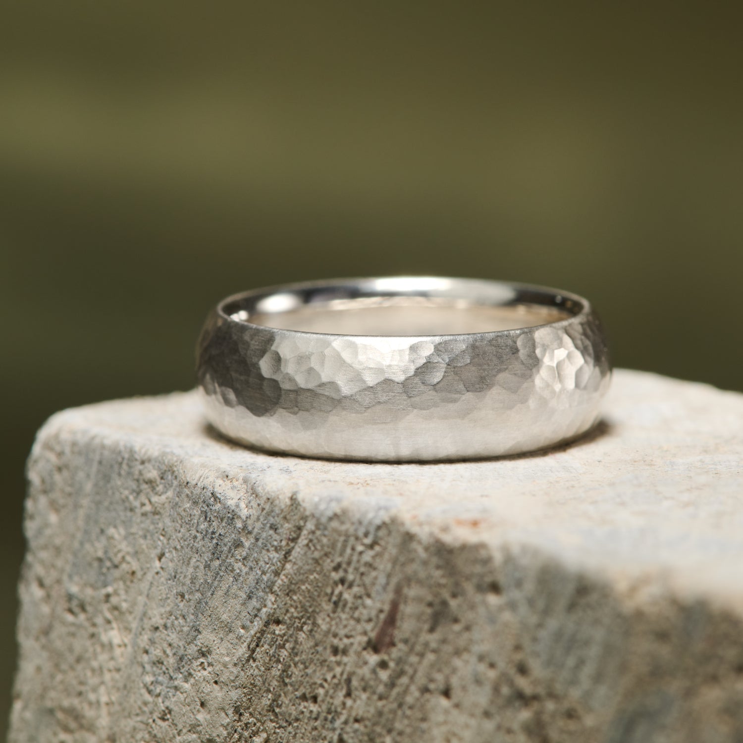 Granite Hammered Band