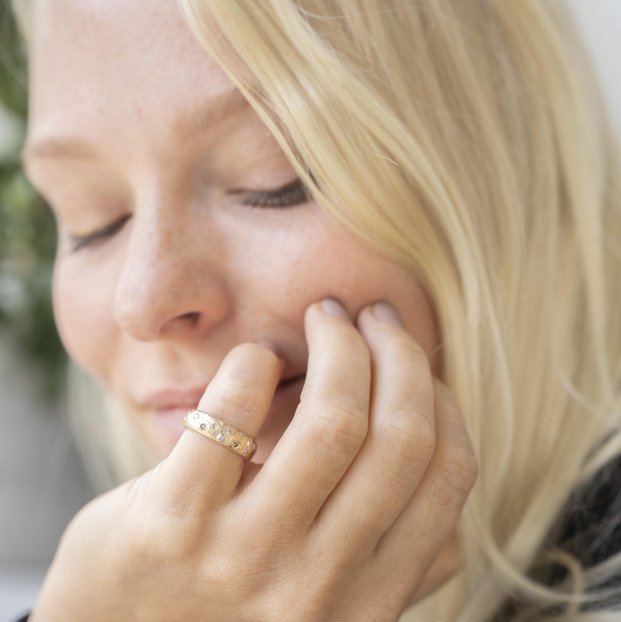 Constellation Kimberlite Ring in Yellow Gold - Malleable Jewellers