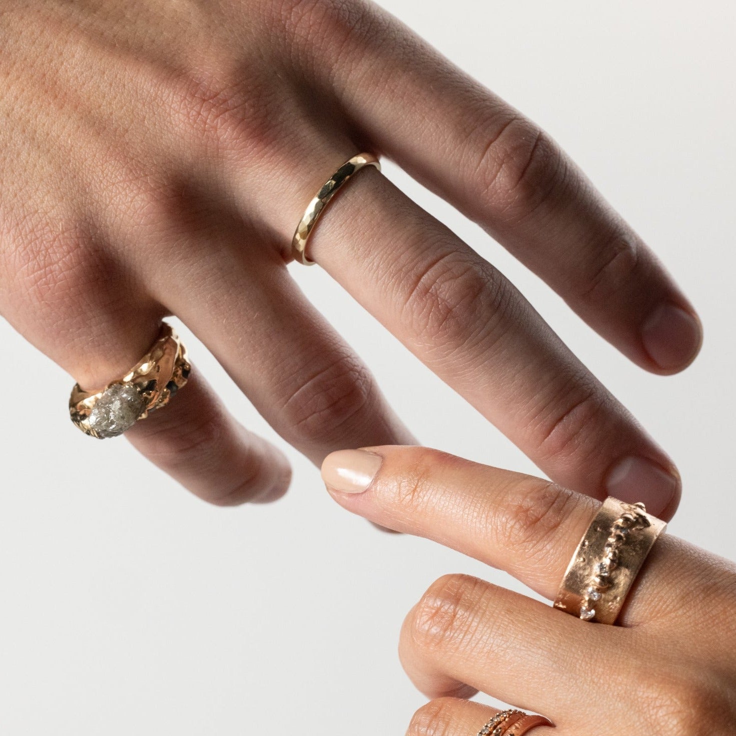 Dappled Ring in Yellow Gold - Malleable Jewellers