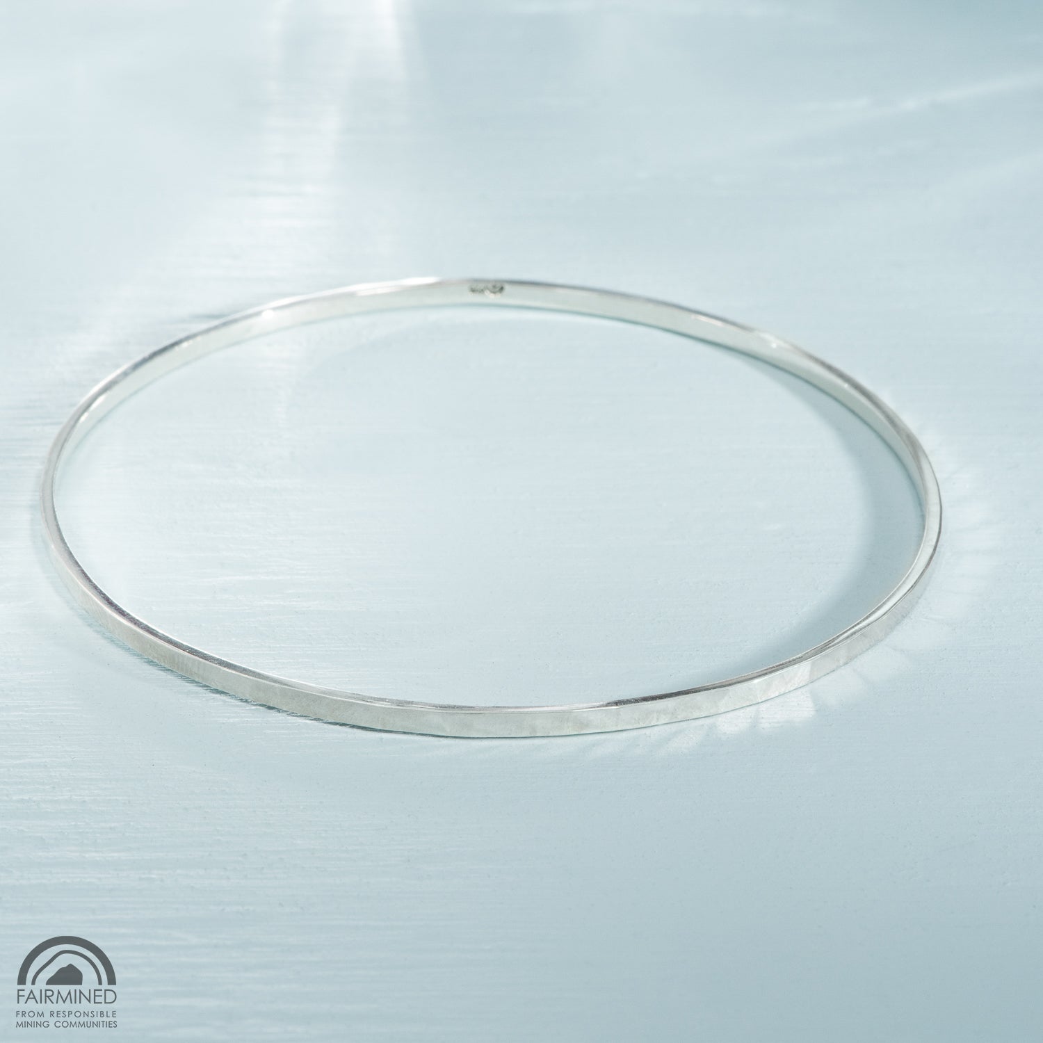 Facetted Bangle in White Gold - Malleable Jewellers