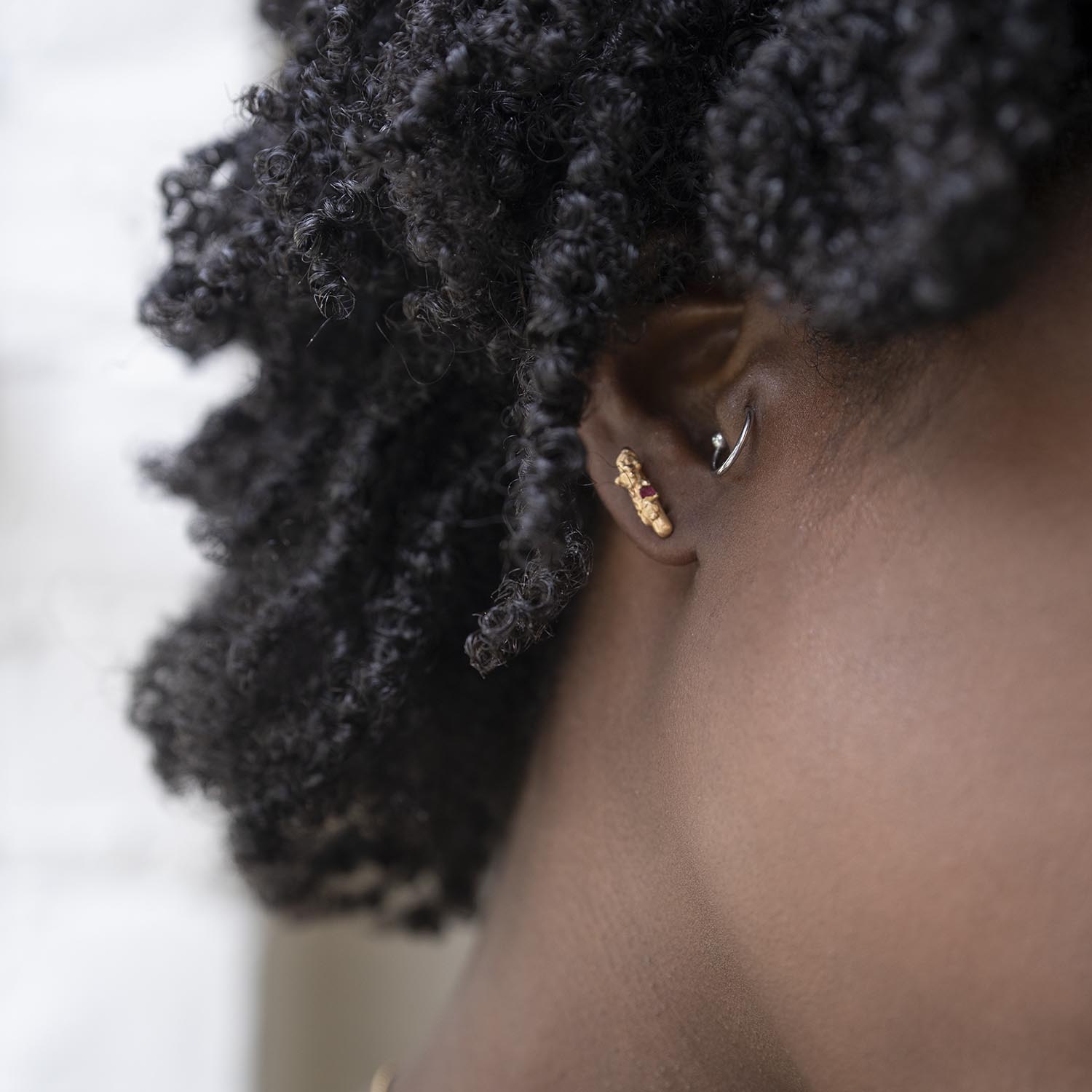 Globular Kimberlite Studs in Yellow Gold - Malleable Jewellers