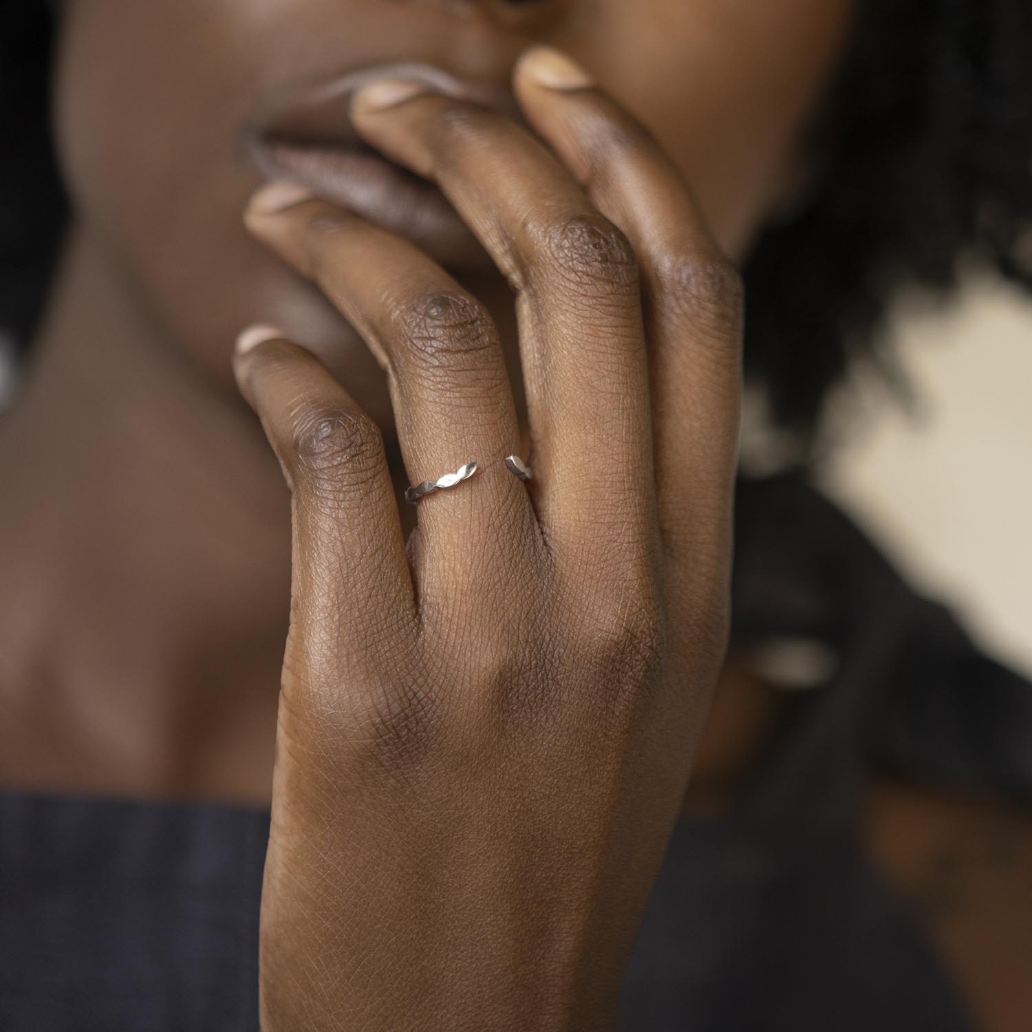 Leaf Chevron Ring in White Gold - Malleable Jewellers