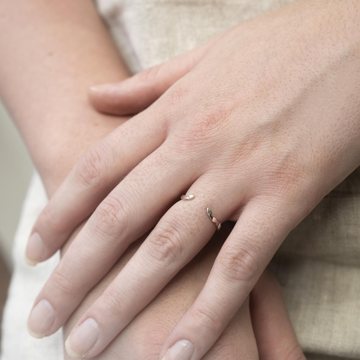 Leaf Chevron Ring in White Gold - Malleable Jewellers