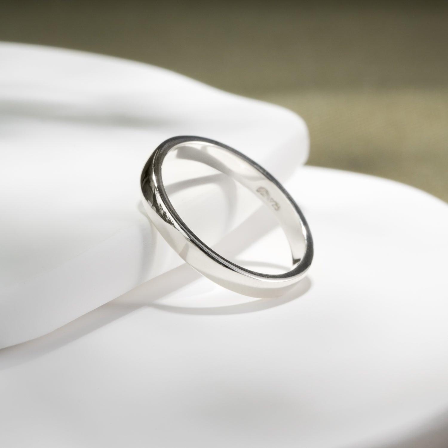 Minimalistic Flat Band Ring in Fairmined Certified Silver - Malleable