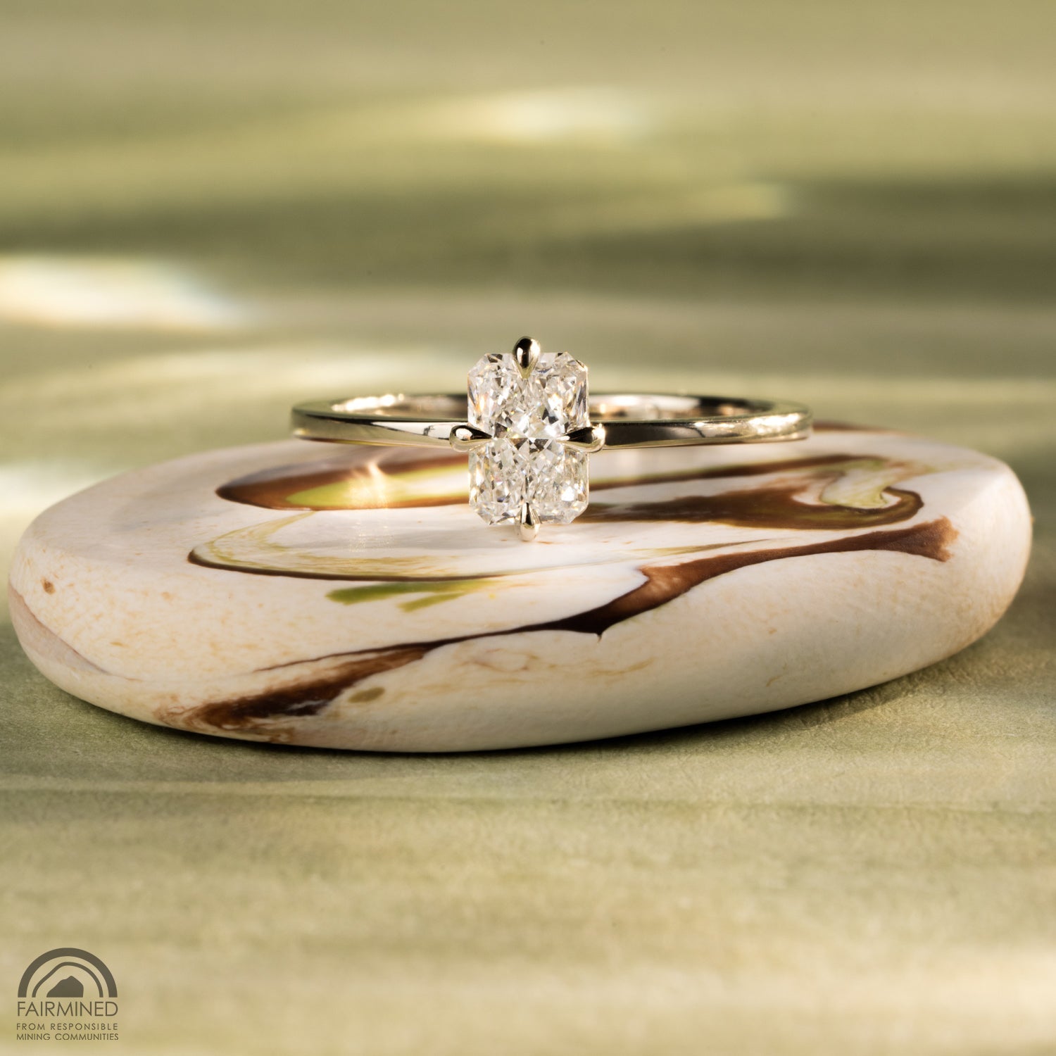 Radiant Diamond Solitaire - Malleable Jewellers